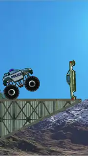 Police Monster Truck скриншот 5